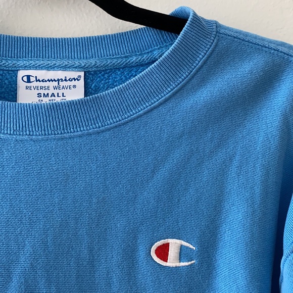 Champion Women's Blue Cropped Cut Off Pullover - Picture 6 of 7